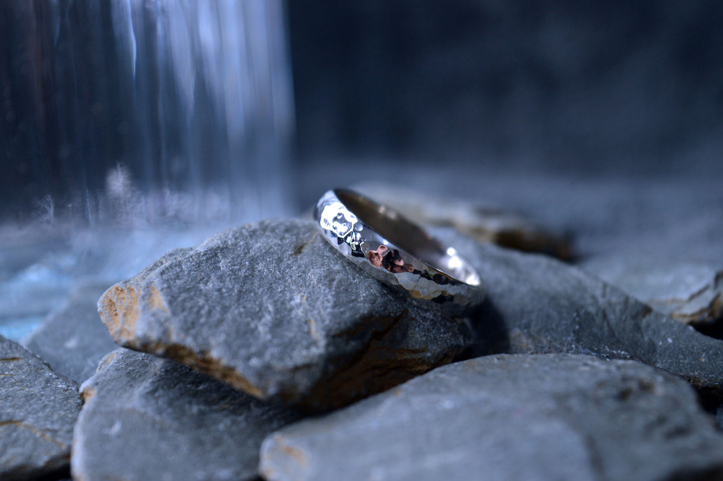 One-of-a-kind hammered pattern 4 x 2mm sterling silver ring made from 925 silver.