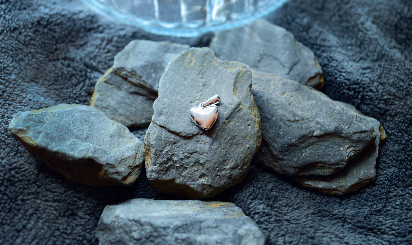 Small heart pendant in sterling silver