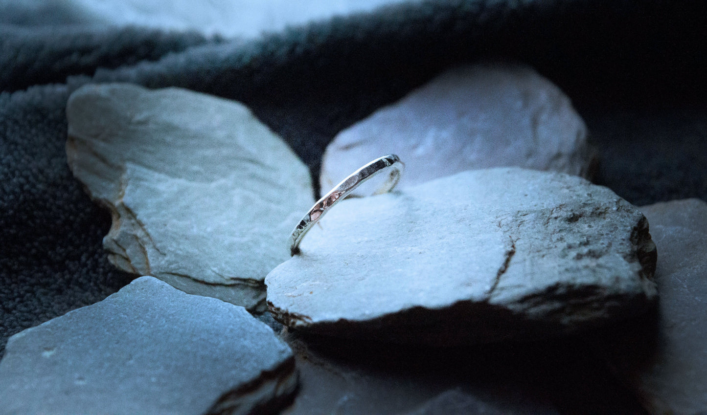 Small pattern silver ring